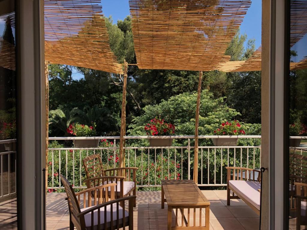 Le Nid Des Corbieres Bed and Breakfast Bizanet Exteriör bild